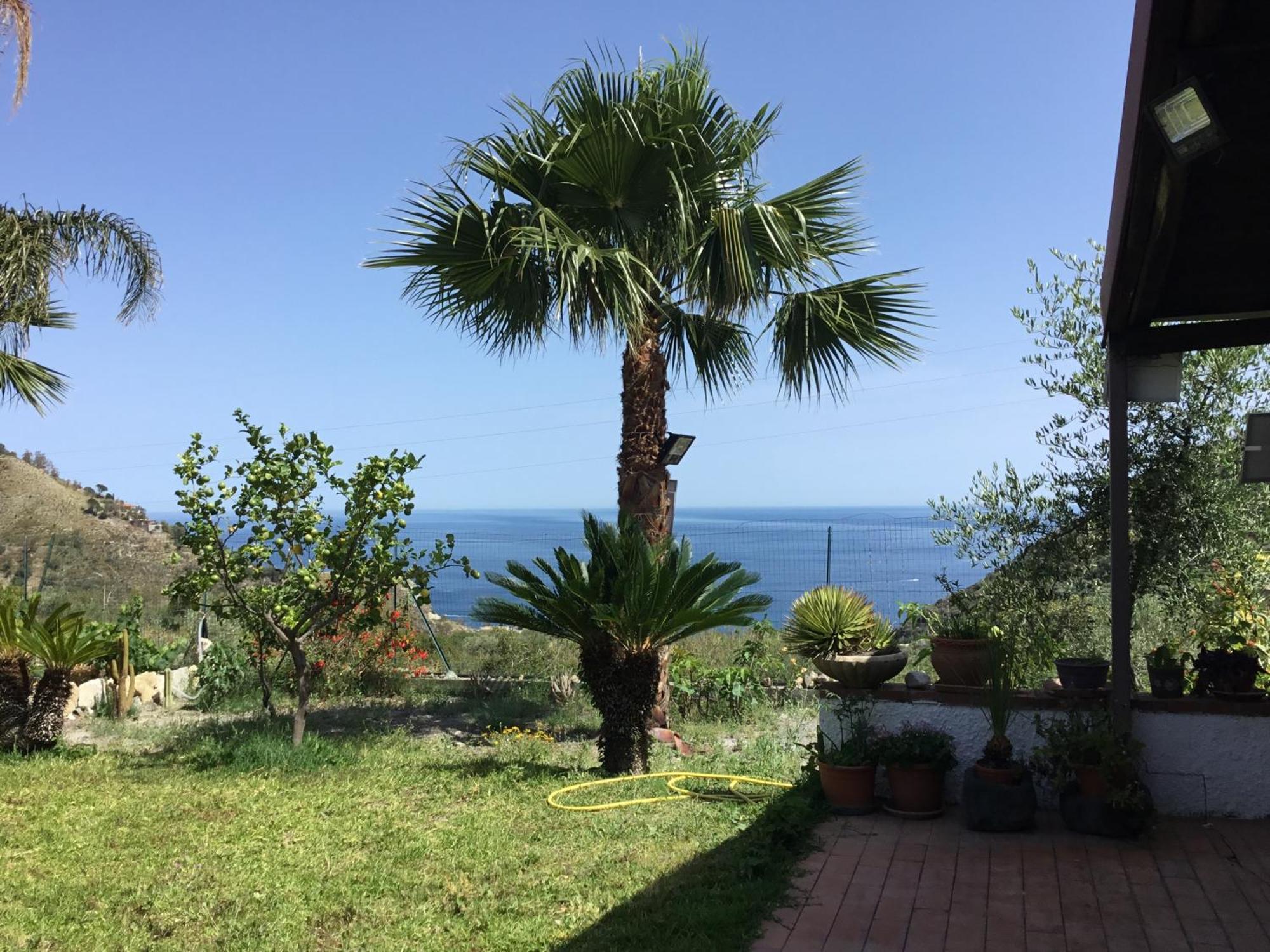Holidaysora Taormina - Il Giardino Di Graziella Luaran gambar
