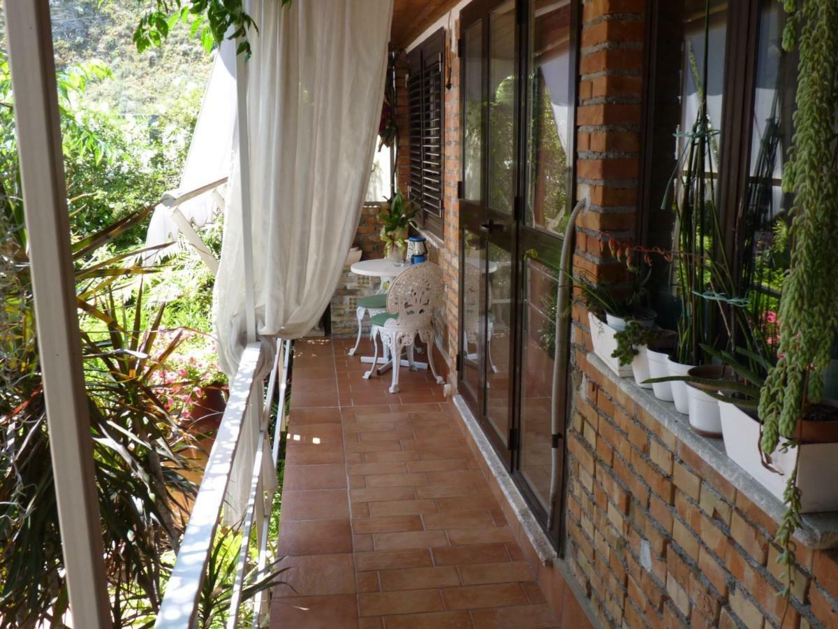 Holidaysora Taormina - Il Giardino Di Graziella Luaran gambar