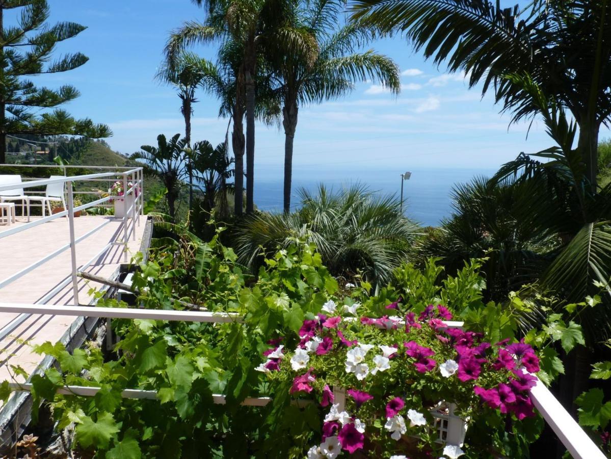 Holidaysora Taormina - Il Giardino Di Graziella Luaran gambar